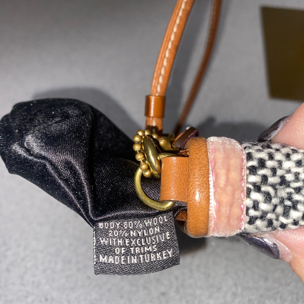 Coach Vintage SoHo Tweed Wristlet with Suede Bow EUC - Picture 13 of 15